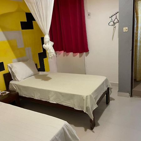 Hotel Ndaary Khassoum Sarl Зигиншор Экстерьер фото